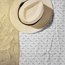 Load image into Gallery viewer, Towel Unicorn